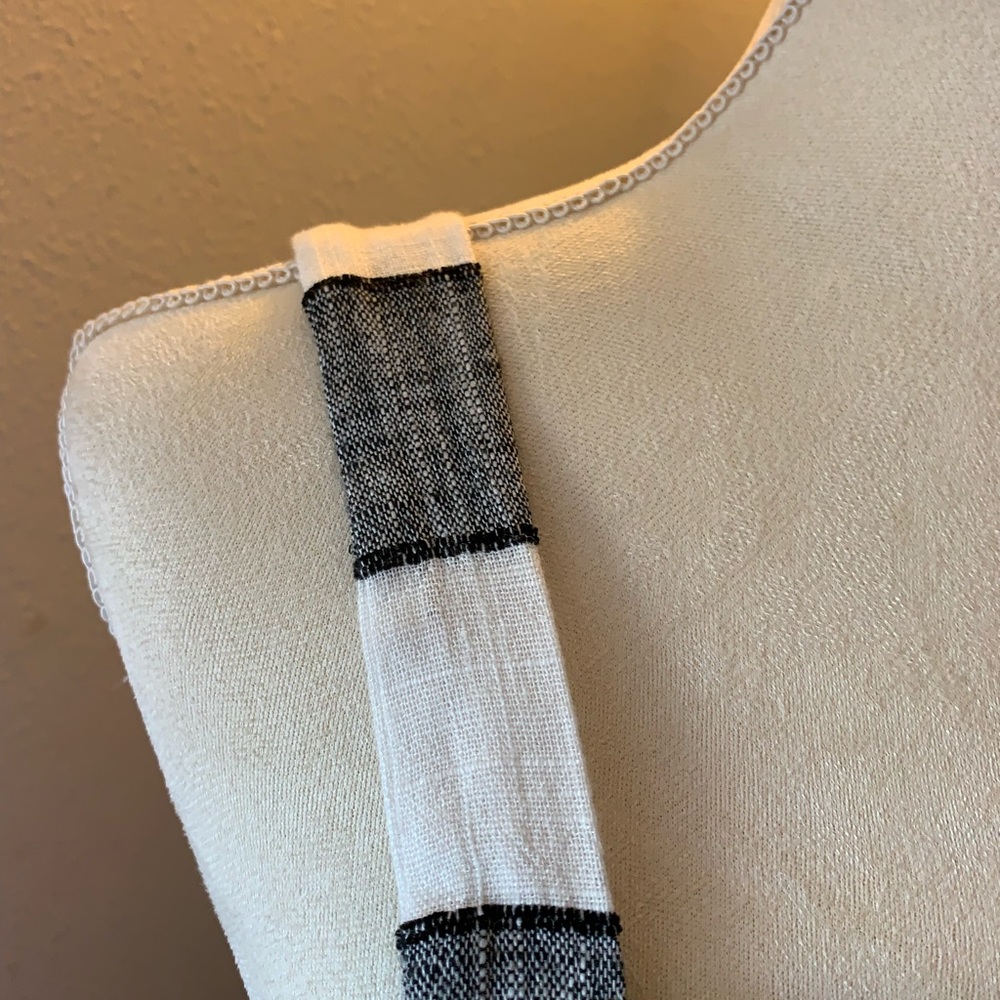 URBAN ROMANTICS - NWT Black and White fitted classy sundress - Picture 5 of 11